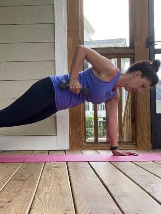 cropped-30-planks-challenge.jpg