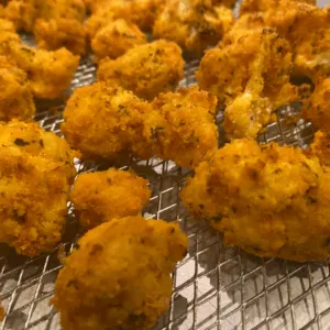 Cauliflower buffalo bites