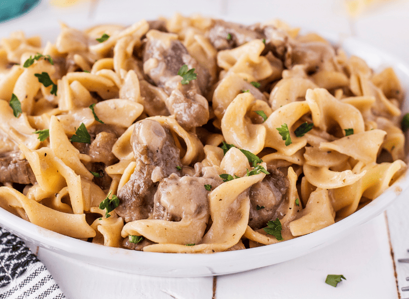What to Serve with Beef Stroganoff? 14 Inspiring Side Dishes
