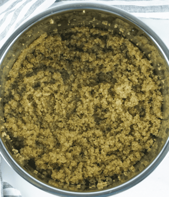 How Long Does Quinoa Last in the Fridge? (With Easy Quinoa Instant Pot Recipe)