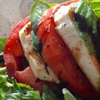 cropped-caprese-salad-1.png