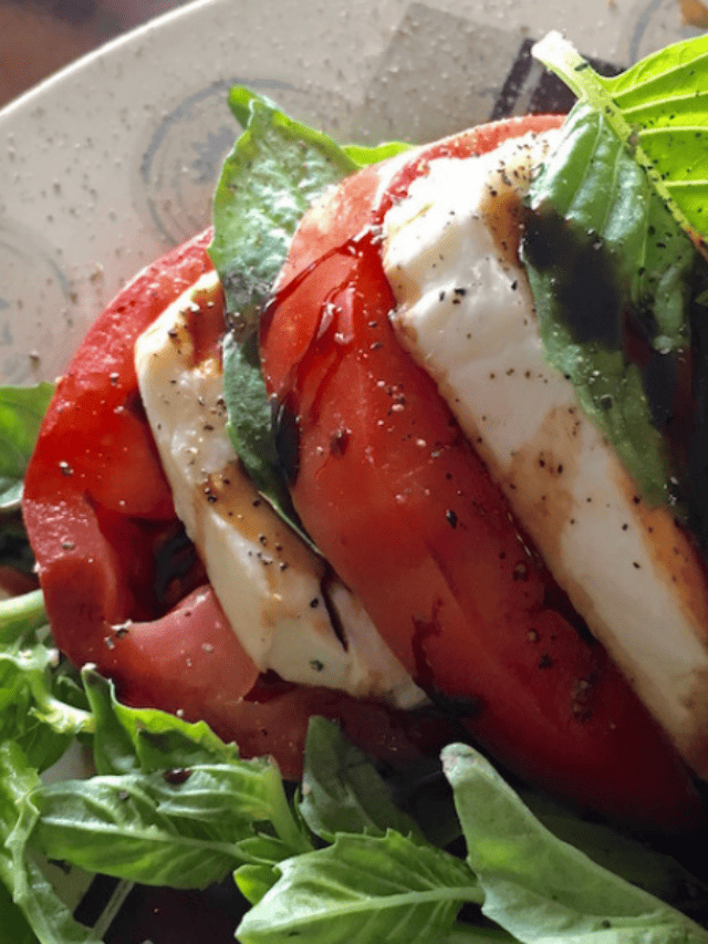 Keto Caprese Salad (with Balsamic Glaze) Story