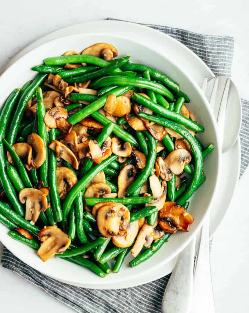 Green Beans with Fresh Mushrooms
