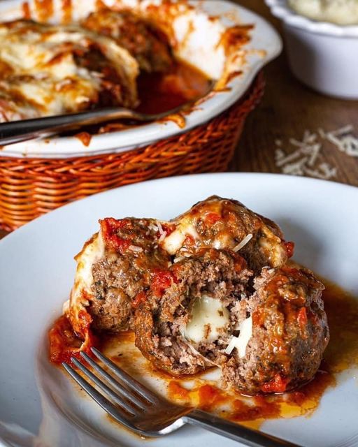 Mozzarella Cheese Stuffed Meatballs Recipe