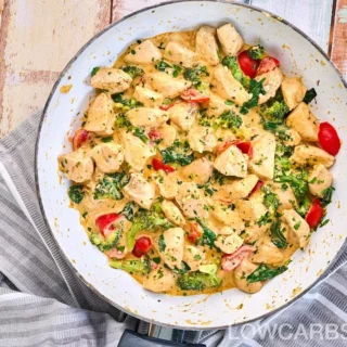 Garlic Chicken with Broccoli and Spinach