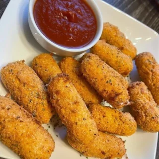 Keto Mozzarella Sticks