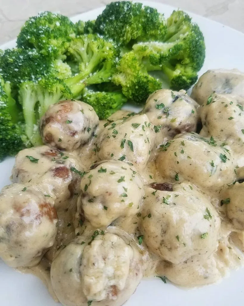 Chicken Alfredo Meatballs