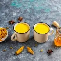traditional-indian-drink-turmeric-golden-milk_114579-12735-300×200